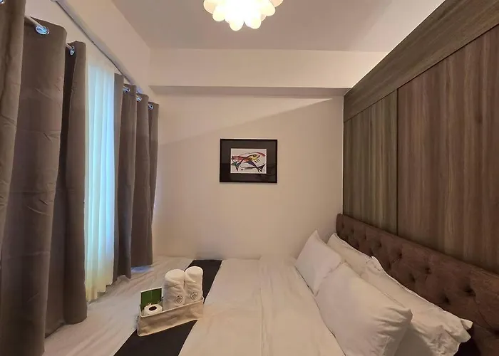 Citispace 1br Condotel At Fame Residences #fm21a Manila