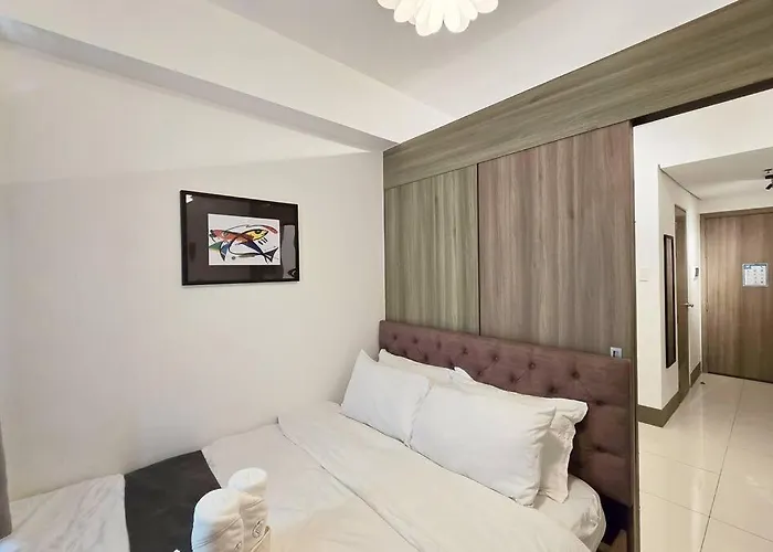 Citispace 1br Condotel At Fame Residences #fm21a Apartment